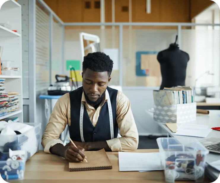 Tailor working with Choozr